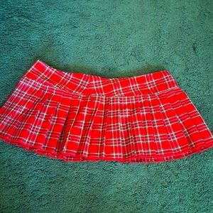 Red skirt. MAKE OFFER!!